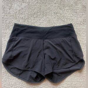 Lululemon speed up shorts, low-rise, 4” size 6